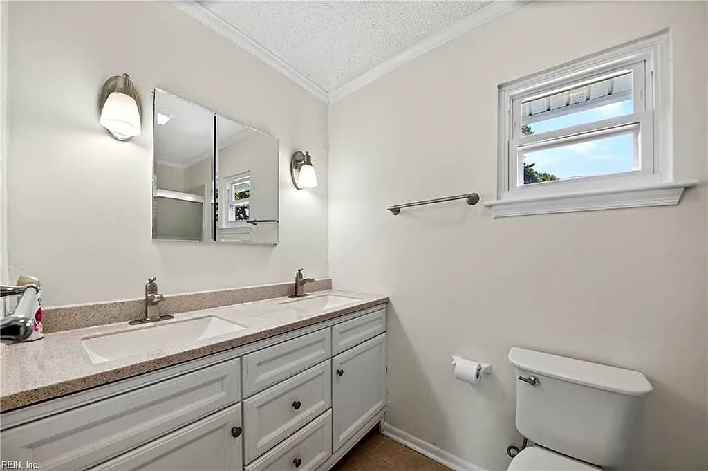 4908 Olive Grove CIR, VIRGINIA BEACH VA 23455 - Photo 3