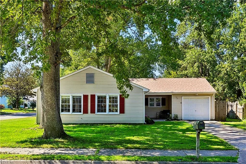 9 Westmont DR, Hampton — 3 bed Residential, 1,320 sqft