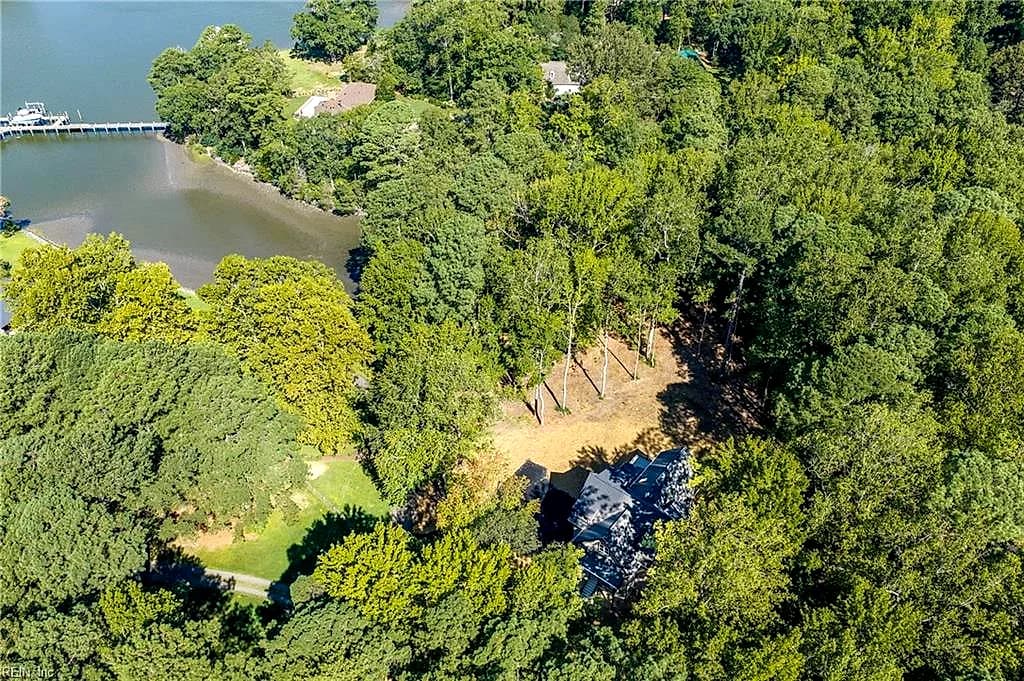 5398 White Hall RD, GLOUCESTER VA 23061 - Photo 4