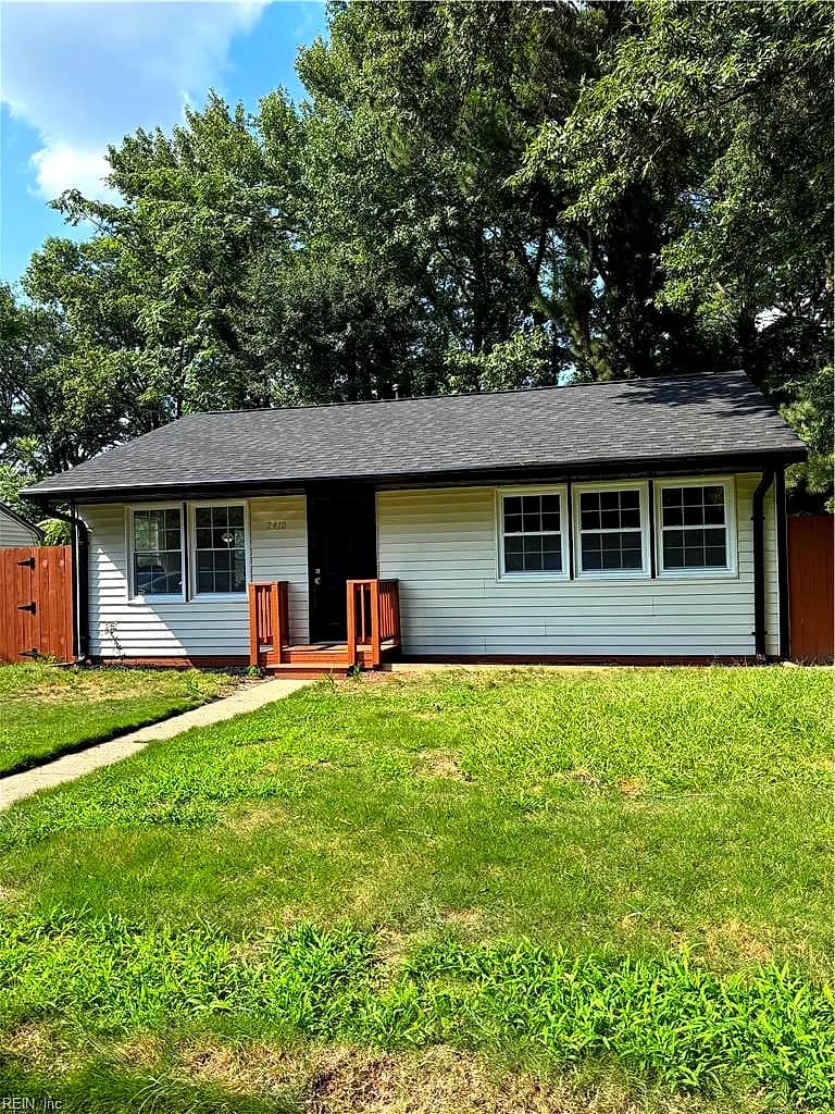 2410 Payne RD, CHESAPEAKE VA 23323 - Photo 2