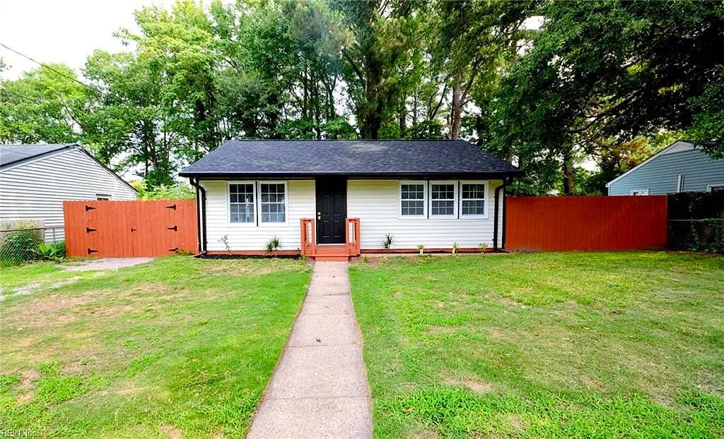 2410 Payne RD, CHESAPEAKE VA 23323 - Photo 3