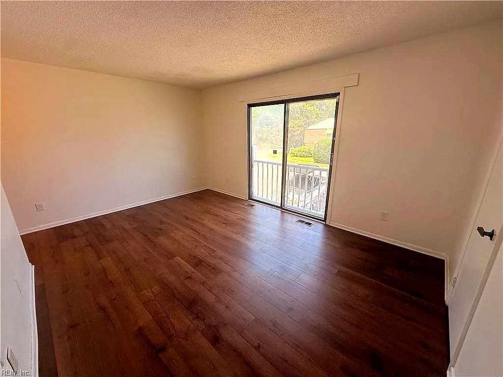 5964 Margate AVE, VIRGINIA BEACH VA 23462 - Photo 5