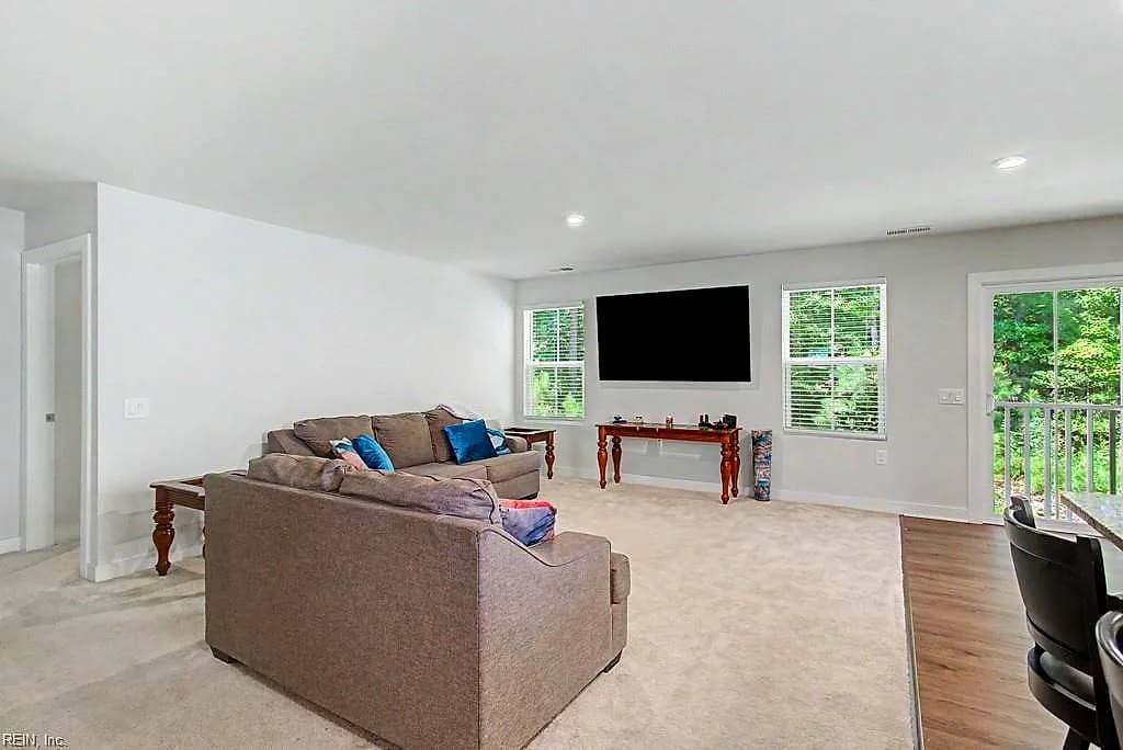 6976 Motley Landing DR #Dr, GLOUCESTER VA 23061 - Photo 4
