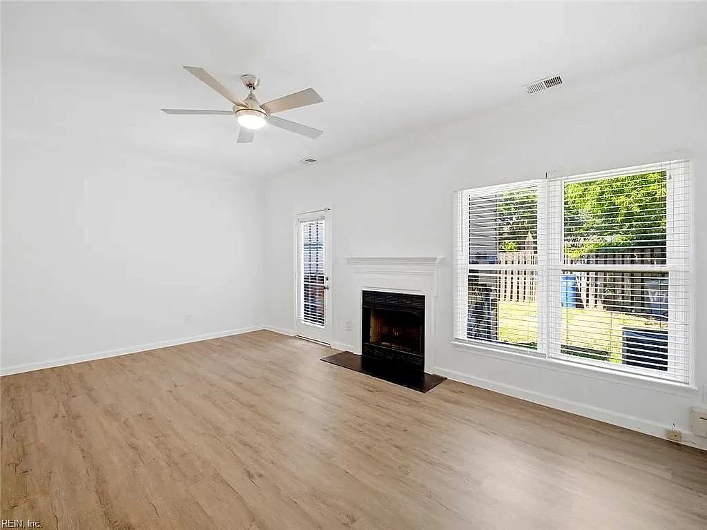 748 Creekside CRES, CHESAPEAKE VA 23320 - Photo 3