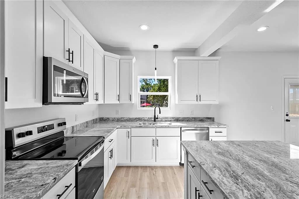 1145 34th ST, NEWPORT NEWS VA 23607 - Photo 3