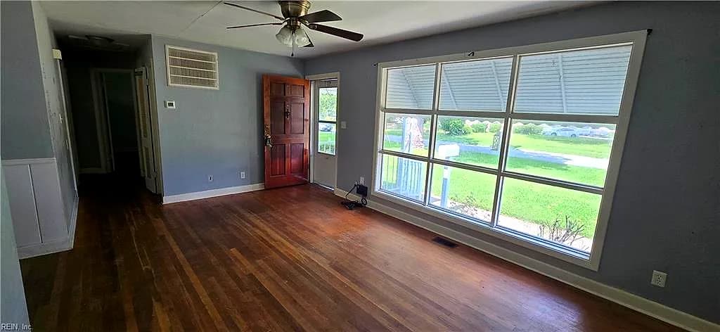 309 Sumter ST, PORTSMOUTH VA 23702 - Photo 3