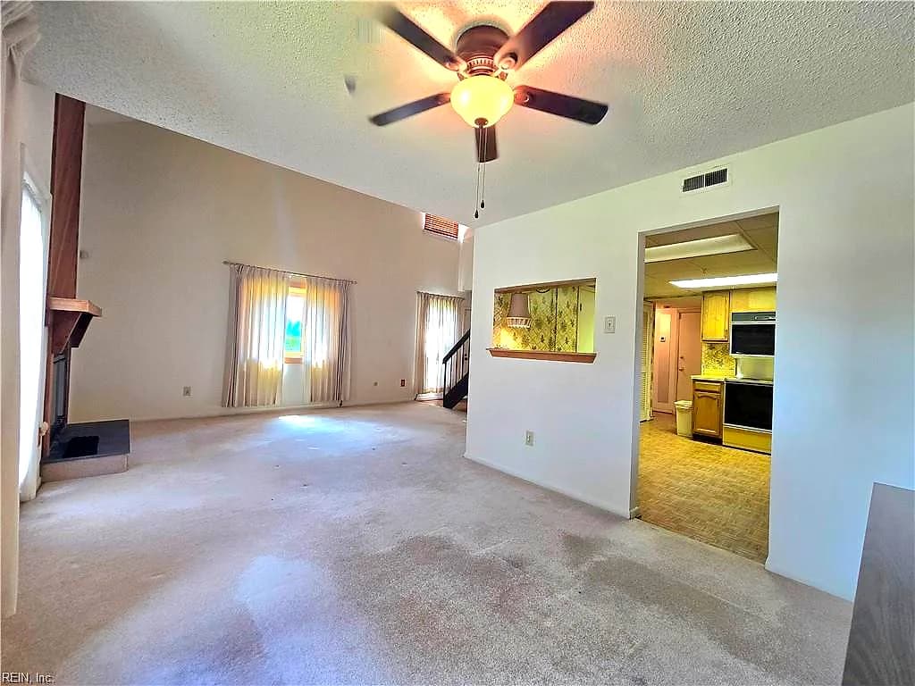 719 Lord Byron DR, VIRGINIA BEACH VA 23452 - Photo 5