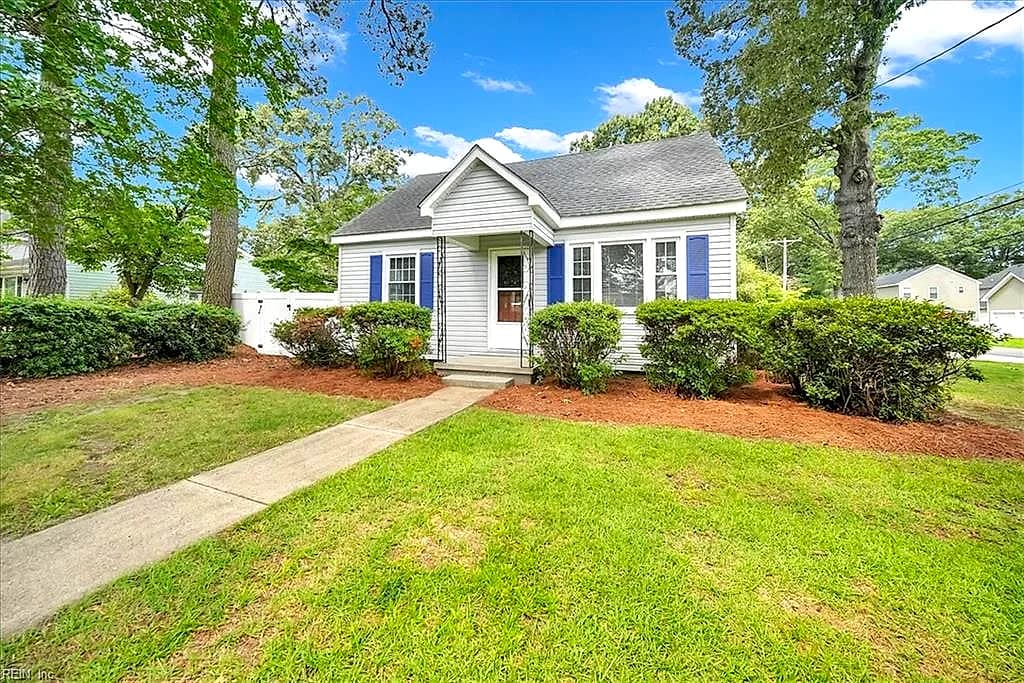 1601 Lilac AVE, CHESAPEAKE VA 23325 - Photo 3