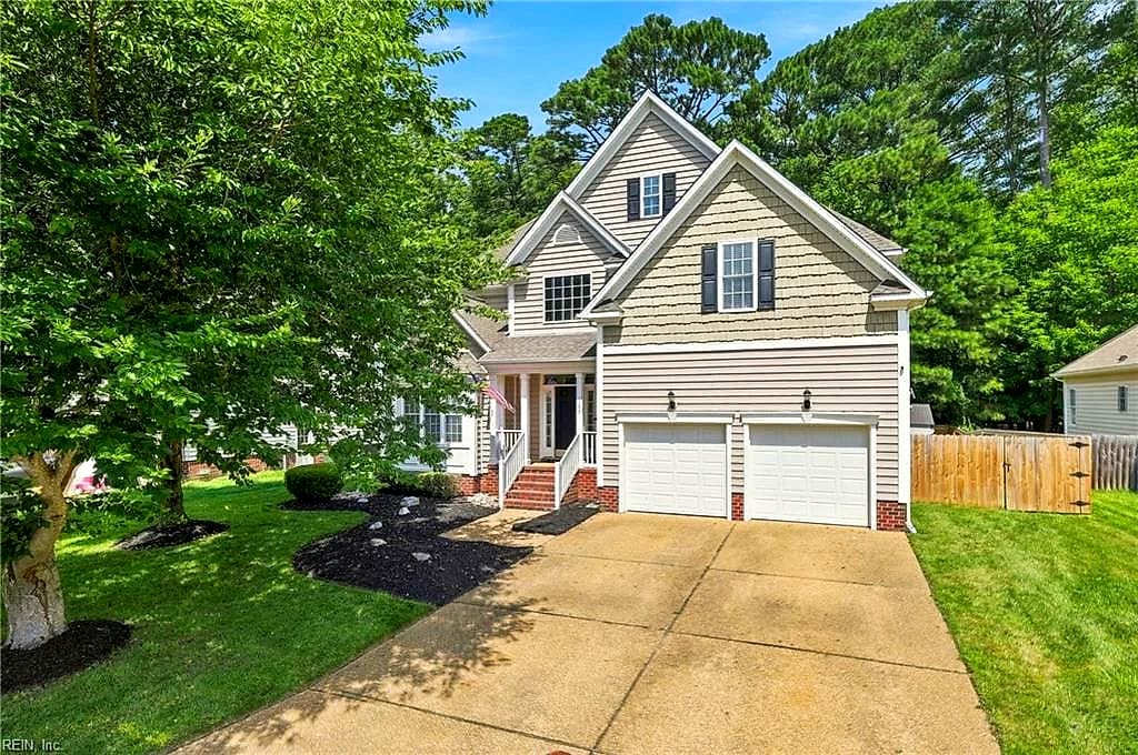 109 Overlook PT, YORKTOWN VA 23690 - Main photo