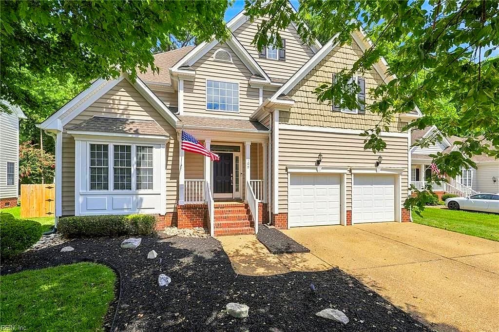 109 Overlook PT, YORKTOWN VA 23690 - Photo 3