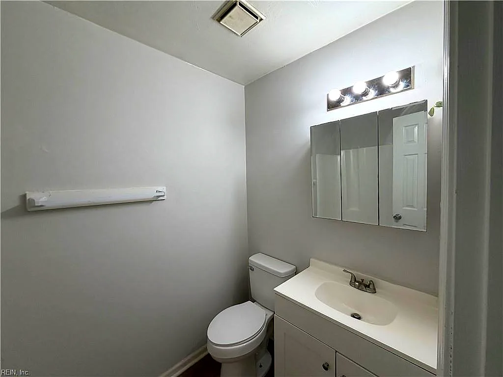 454 Florida AVE #D, PORTSMOUTH VA 23707 - Photo 5
