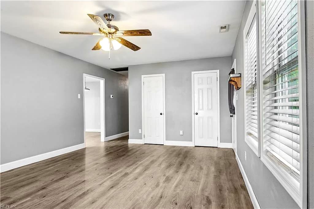 409 Goosley RD, YORKTOWN VA 23690 - Photo 5
