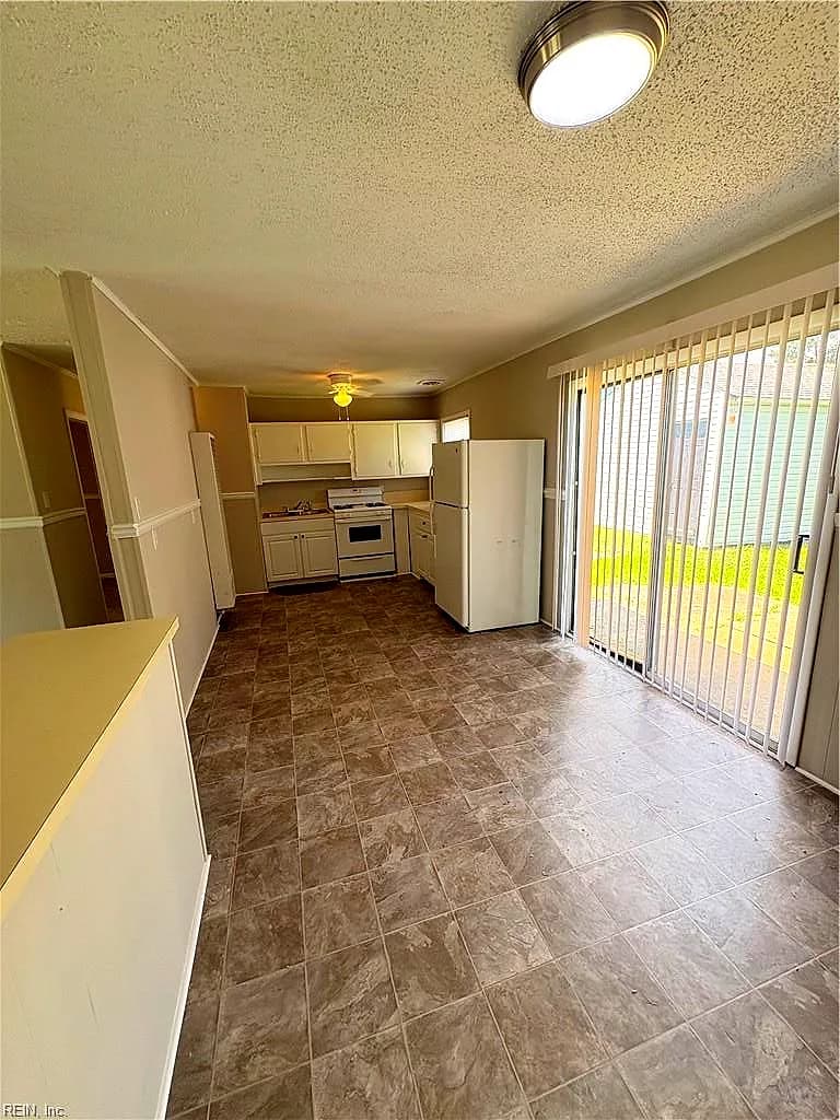 1821 Andrews BLVD, HAMPTON VA 23663 - Photo 5