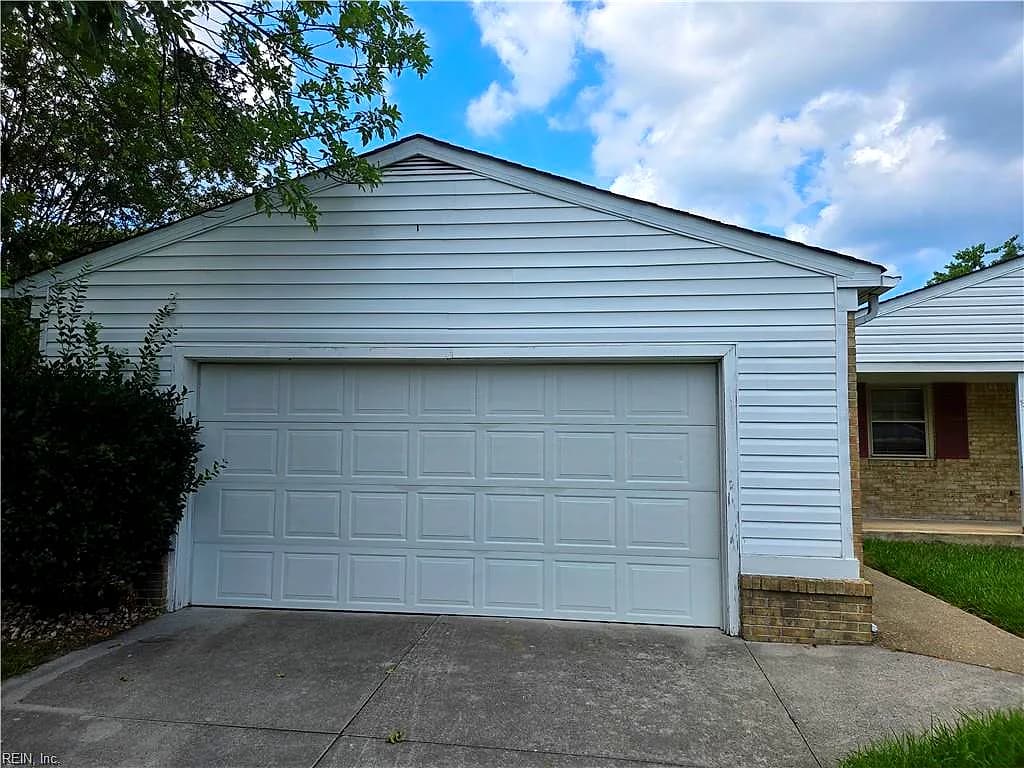 844 Lord Leighton DR, VIRGINIA BEACH VA 23454 - Photo 3