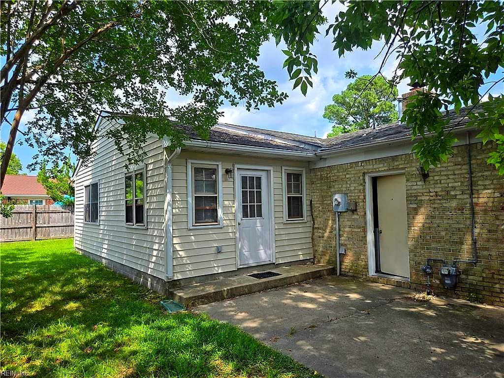 844 Lord Leighton DR, VIRGINIA BEACH VA 23454 - Photo 5