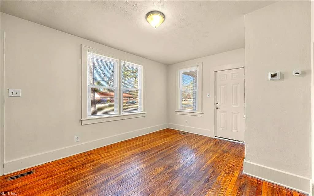 130 Afton PW, PORTSMOUTH VA 23702 - Photo 2