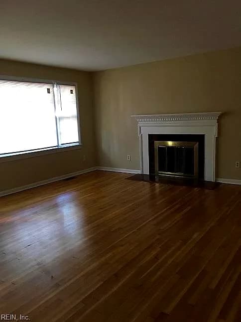 40 Bruton AVE, NEWPORT NEWS VA 23601 - Photo 4