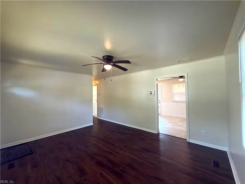 3010 Menands DR, CHESAPEAKE VA 23325 - Photo 5