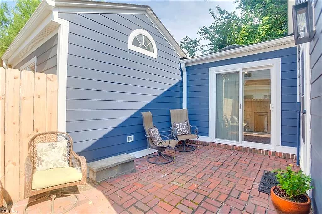 203 62nd ST #A, VIRGINIA BEACH VA 23451 - Photo 3
