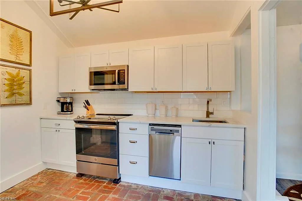 203 62nd ST #A, VIRGINIA BEACH VA 23451 - Photo 4