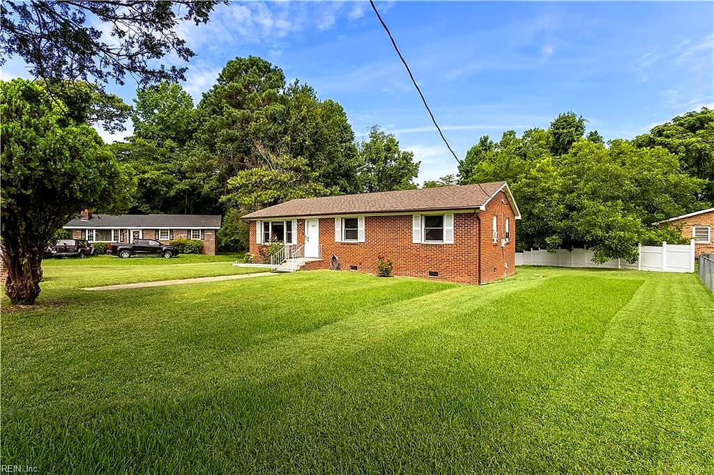 2410 Pamlico CIR, SUFFOLK VA 23434 - Photo 5