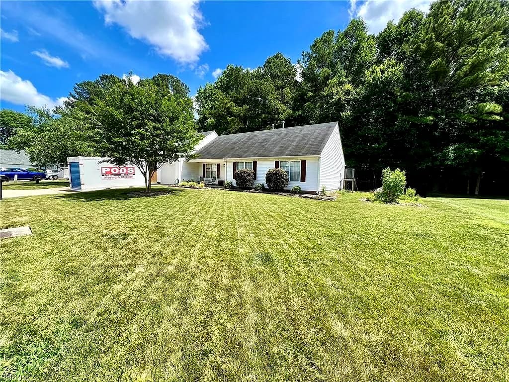 205 Dillwyn DR, CHESAPEAKE VA 23322 - Photo 3