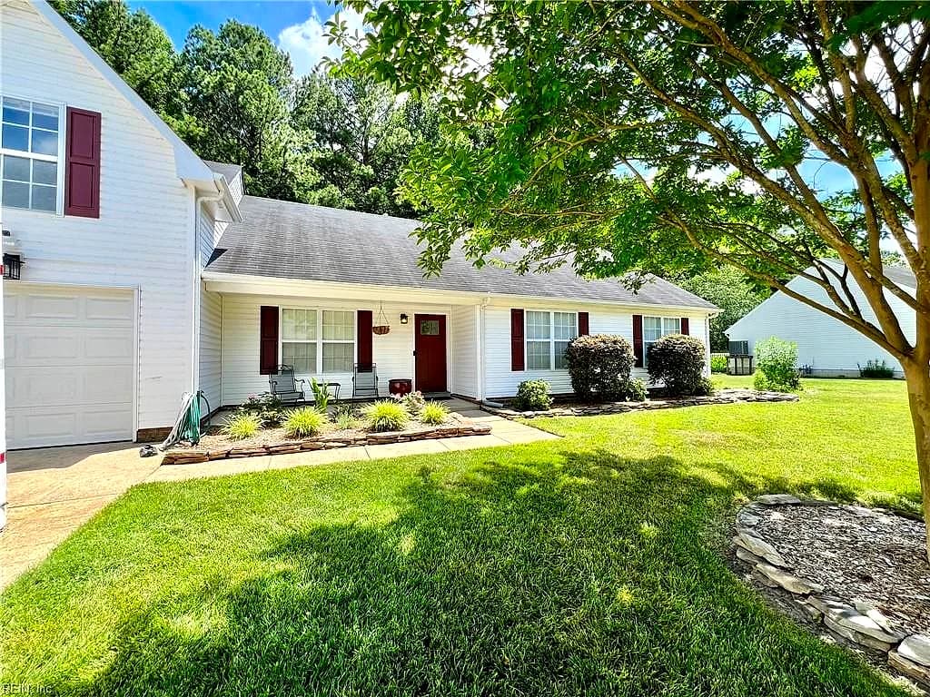 205 Dillwyn DR, CHESAPEAKE VA 23322 - Photo 4