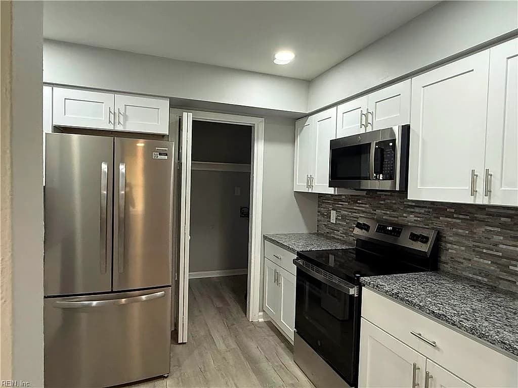 6129 Bradford DR #A, SUFFOLK VA 23435 - Photo 3