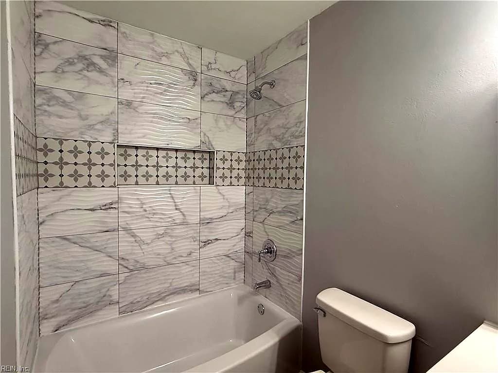 6129 Bradford DR #A, SUFFOLK VA 23435 - Photo 4