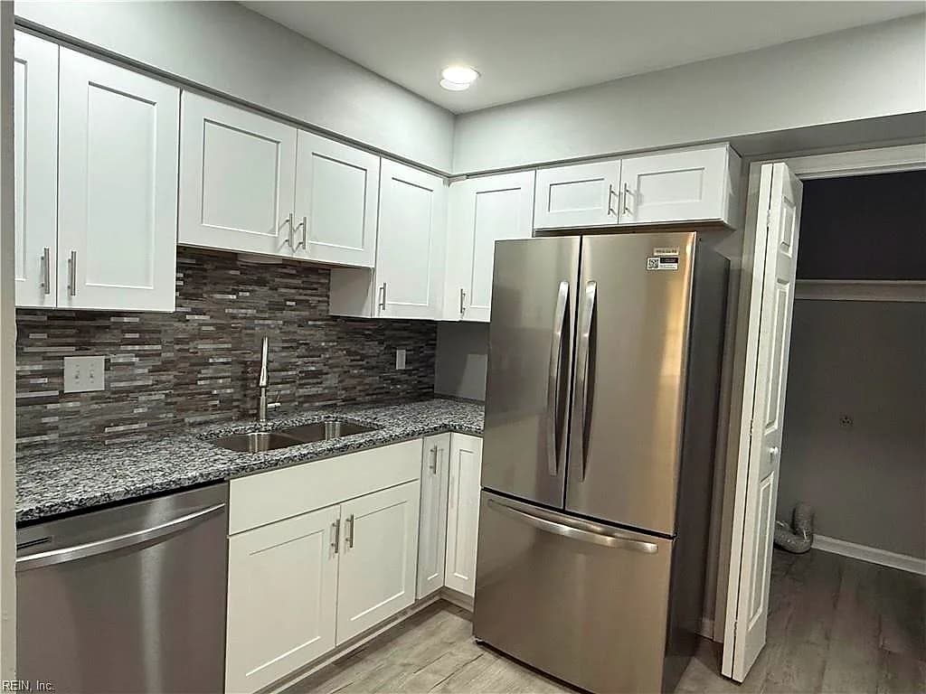 6129 Bradford DR #A, SUFFOLK VA 23435 - Photo 5