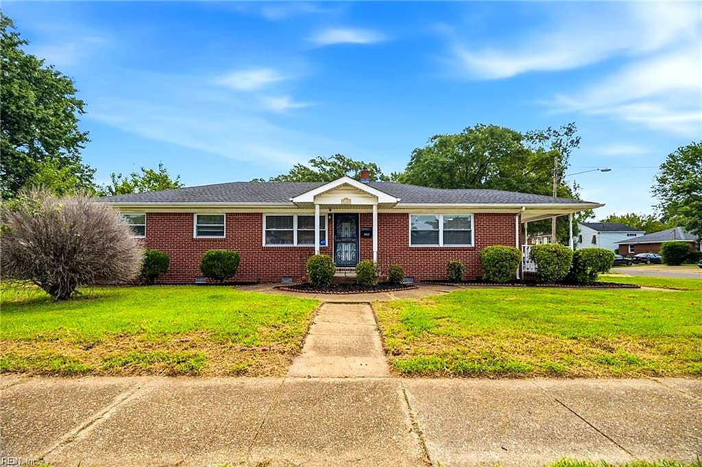 9422 N Beach View ST, NORFOLK VA 23503 - Photo 2