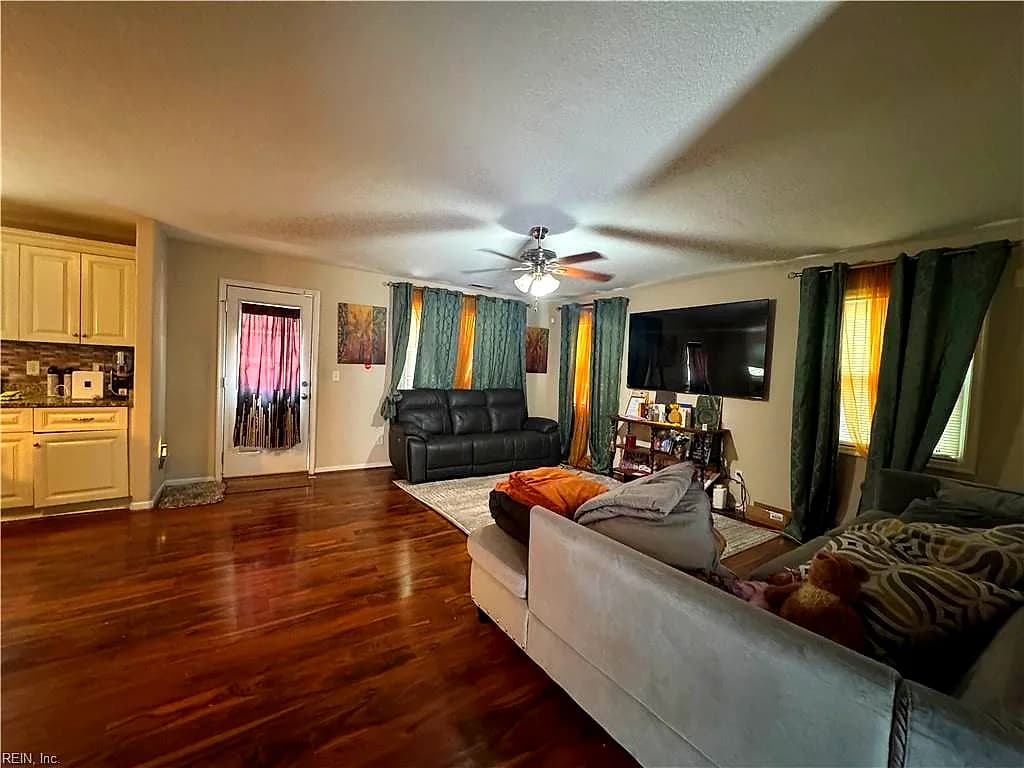 501 Stockton RD, NORFOLK VA 23505 - Photo 3
