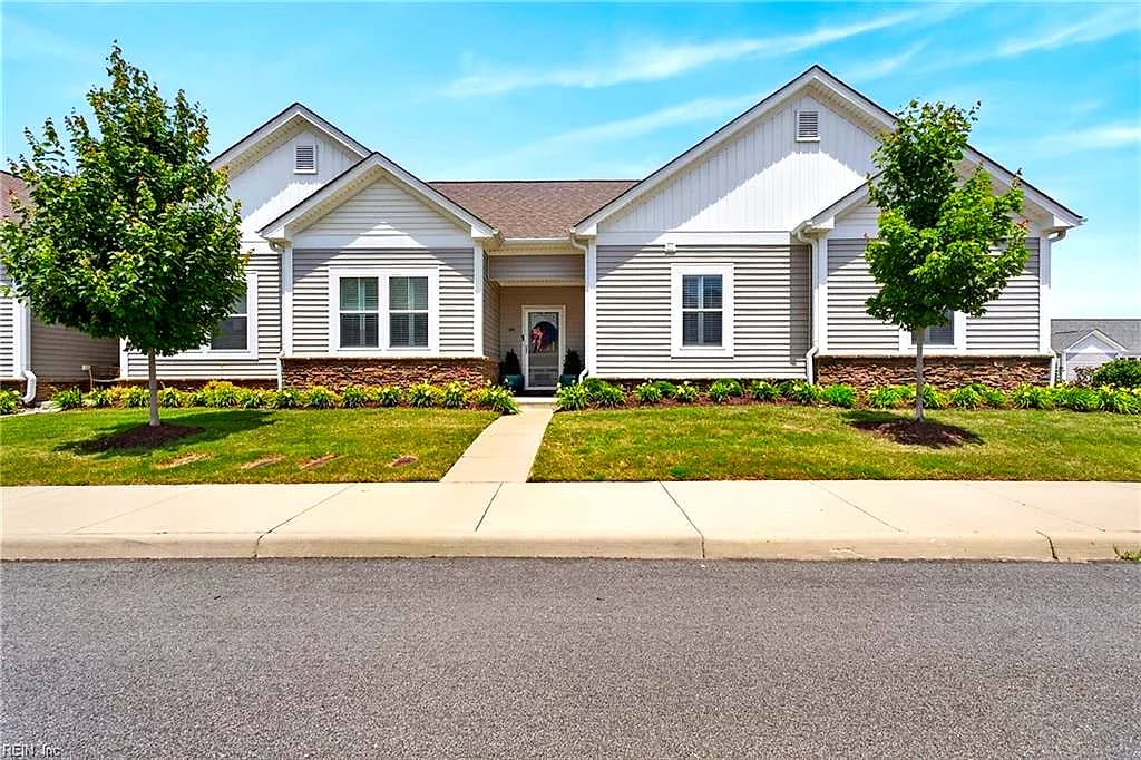 1501 Acadian DR #B, SUFFOLK VA 23434