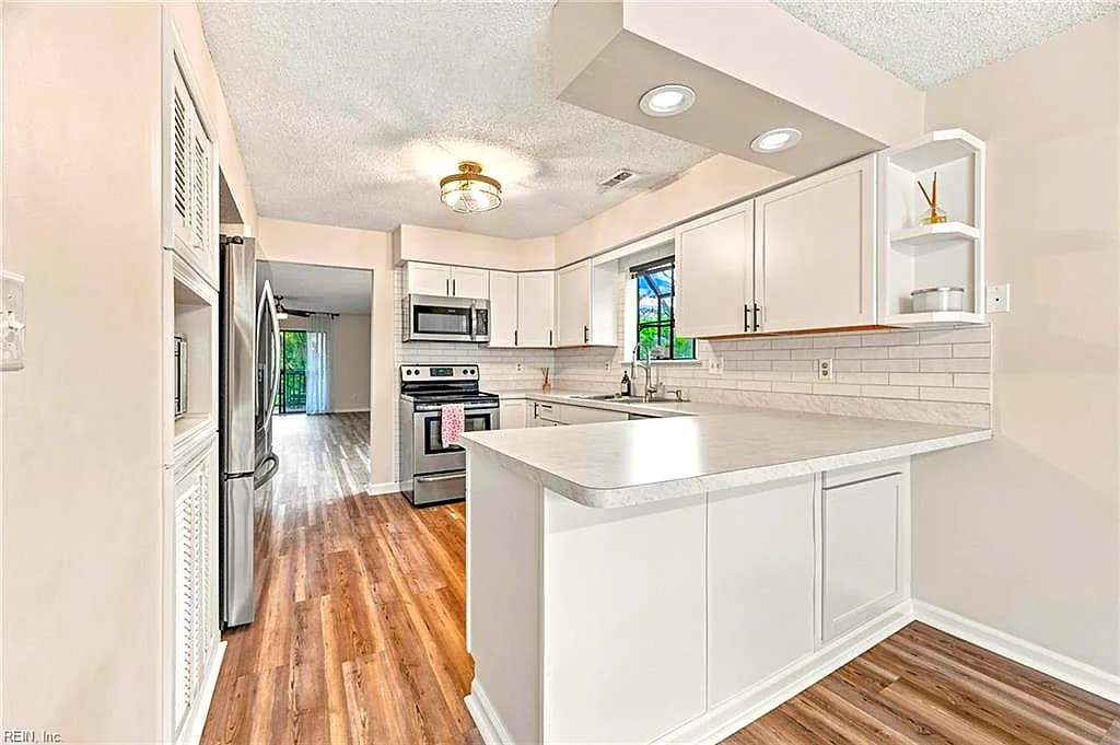 3016 Cape Henry CT, VIRGINIA BEACH VA 23451 - Main photo