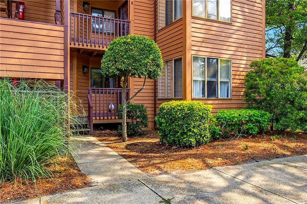 3016 Cape Henry CT, VIRGINIA BEACH VA 23451 - Photo 4