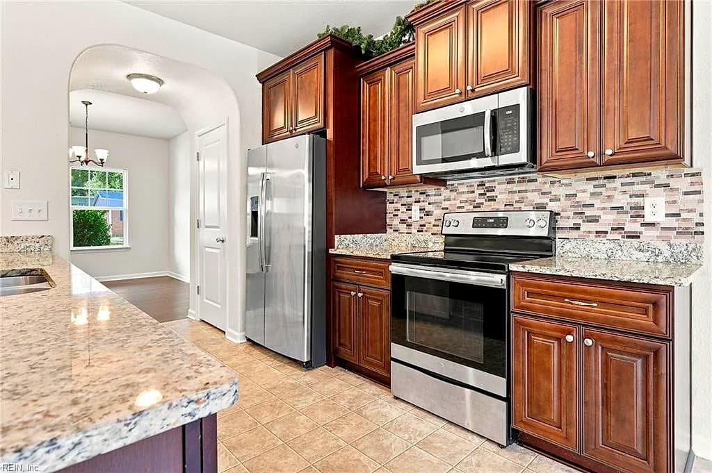 2122 English AVE, CHESAPEAKE VA 23320 - Photo 5