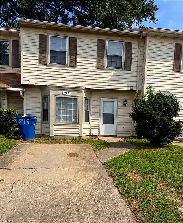 719 Crystal Springs CT, VIRGINIA BEACH VA 23462 - Main photo
