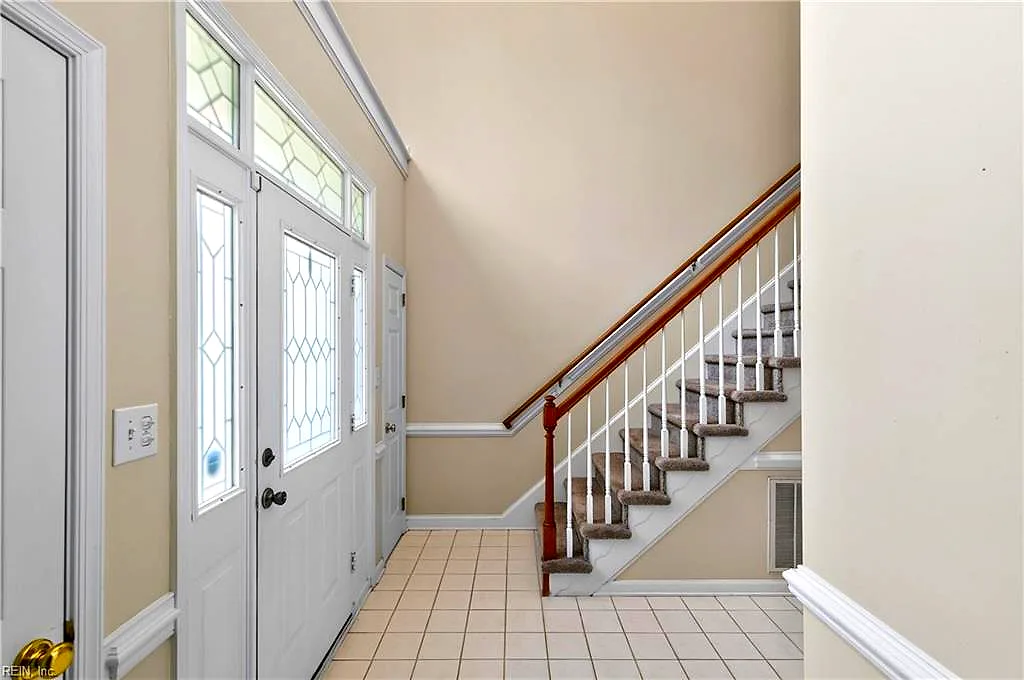 102 Melvins End ST, YORKTOWN VA 23693 - Photo 4