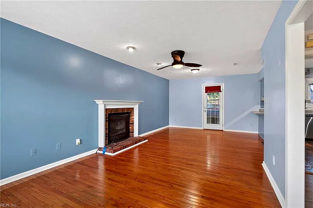 28 Bonney LN, HAMPTON VA 23669 - Photo 4