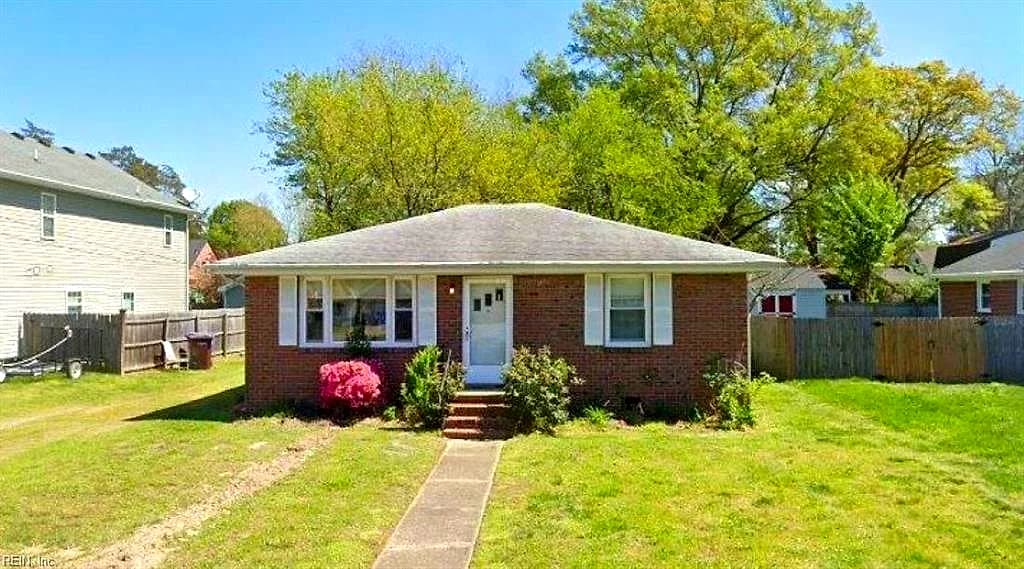 1316 Myrtle AVE, CHESAPEAKE VA 23325 - Main photo