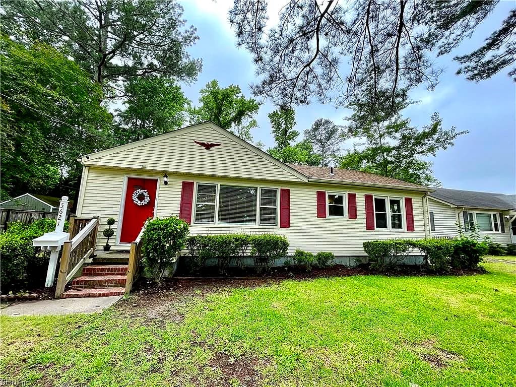 5621 Larry AVE, VIRGINIA BEACH VA 23462 - Main photo