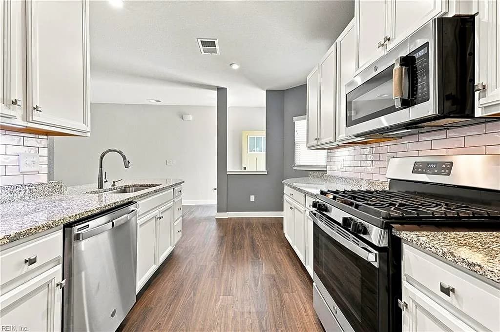 1720 Barkadeer CV, CHESAPEAKE VA 23323 - Photo 4