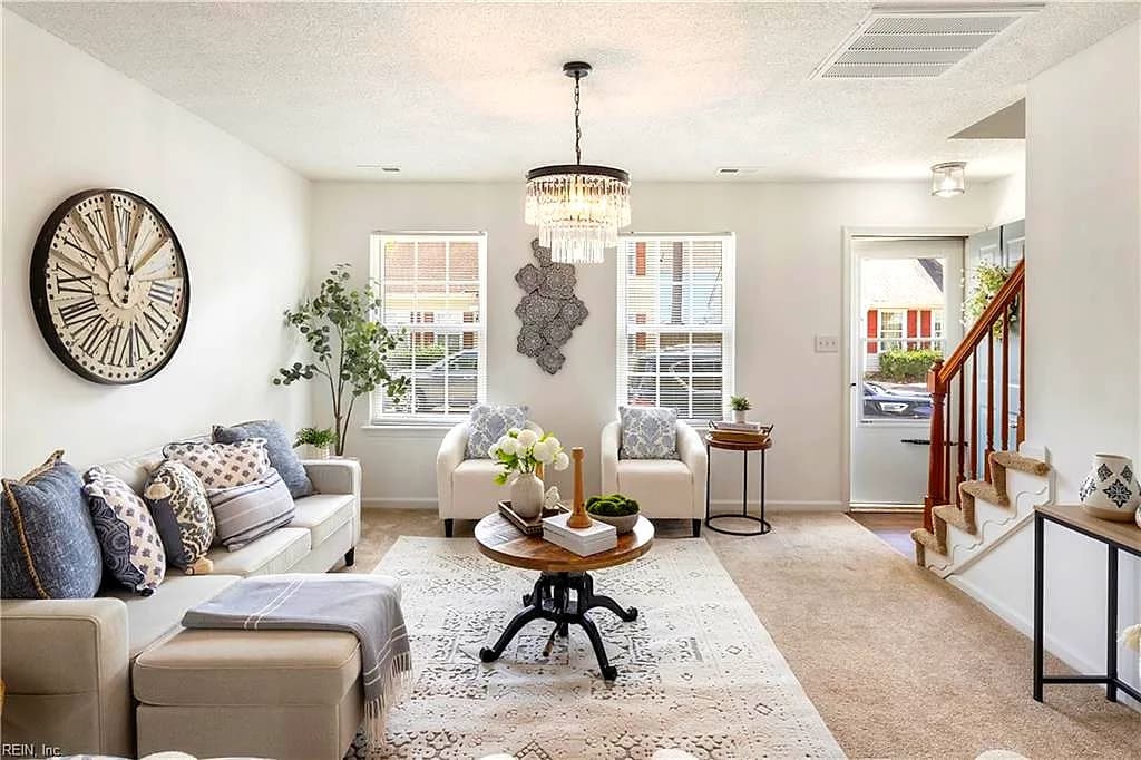 189 S Hunt Club RN, NEWPORT NEWS VA 23608 - Photo 3