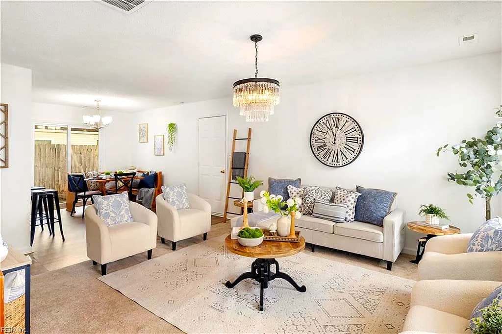 189 S Hunt Club RN, NEWPORT NEWS VA 23608 - Photo 4