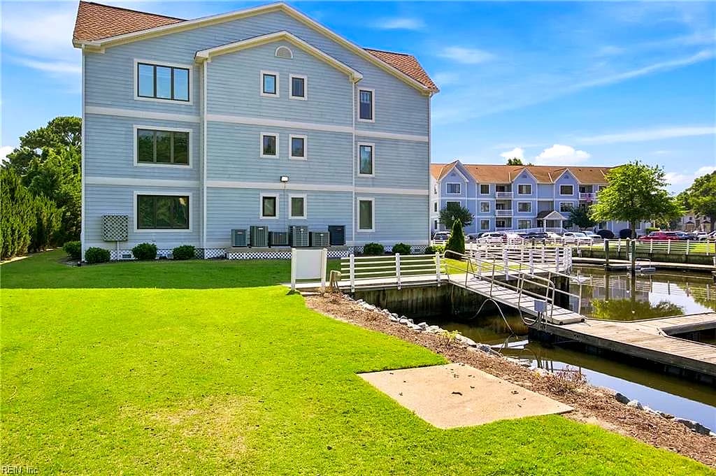 5 Harbor Watch Dr NONE #413, CHESAPEAKE VA 23320 - Photo 3