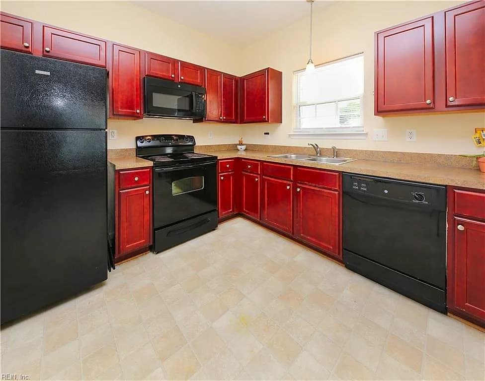 2025 Freeney AVE, SUFFOLK VA 23434 - Photo 3