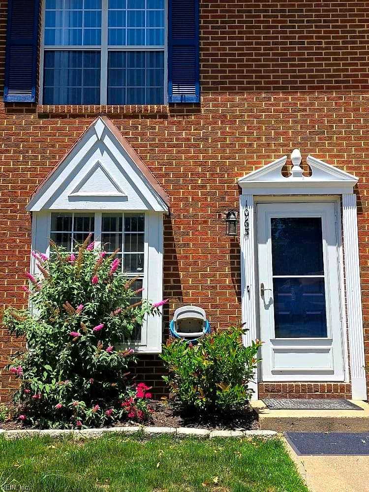 1063 Still Harbor CIR, CHESAPEAKE VA 23320 - Main photo