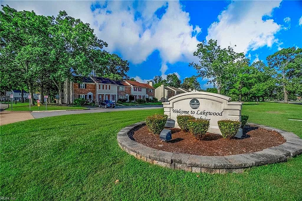 945 Captains CT, CHESAPEAKE VA 23320 - Photo 3