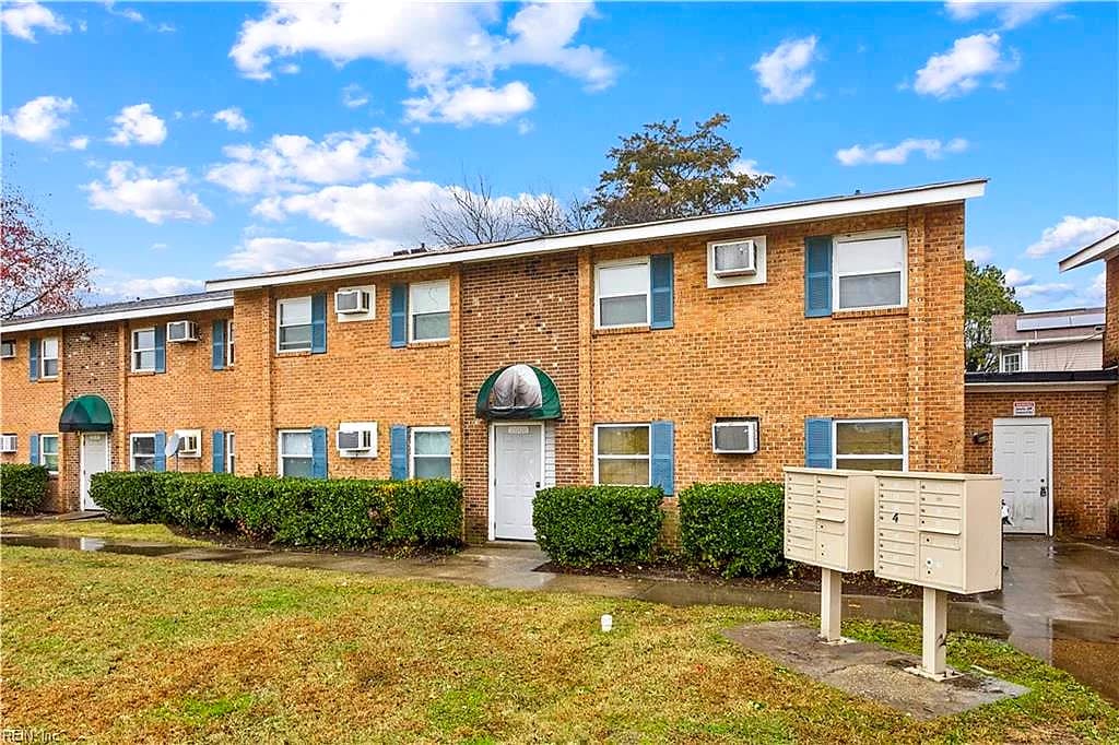2504 Leo ST #2, NORFOLK VA 23517 - Photo 3
