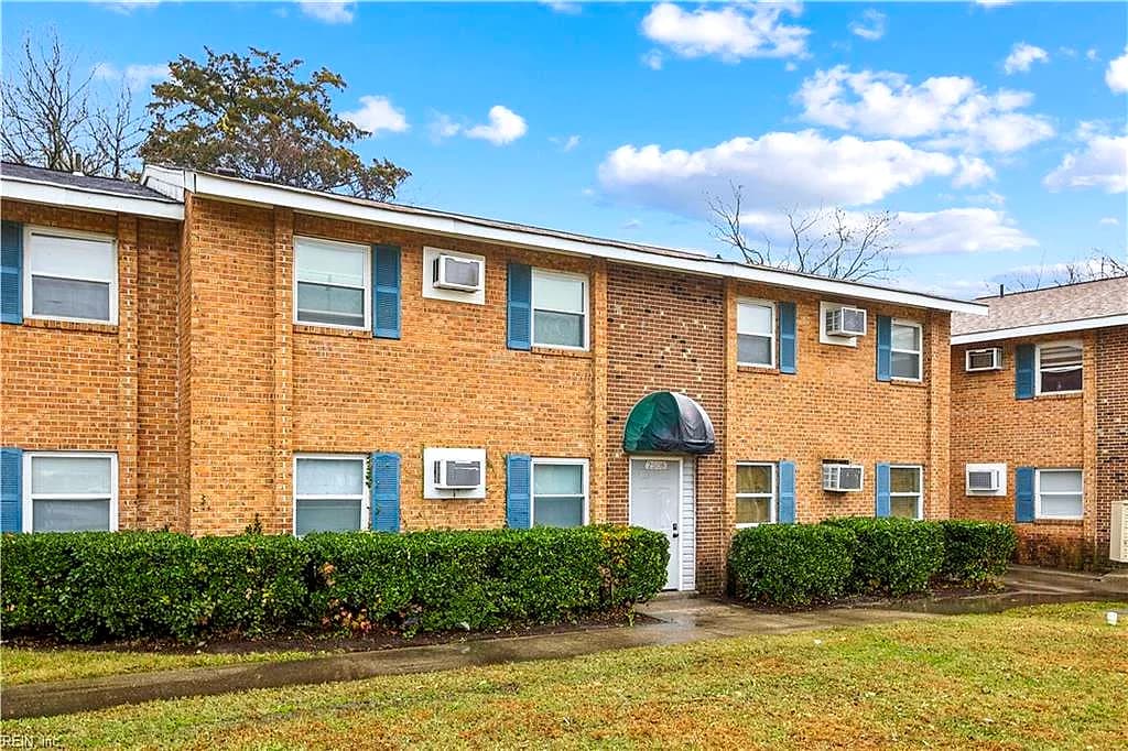 2504 Leo ST #2, NORFOLK VA 23517 - Photo 4